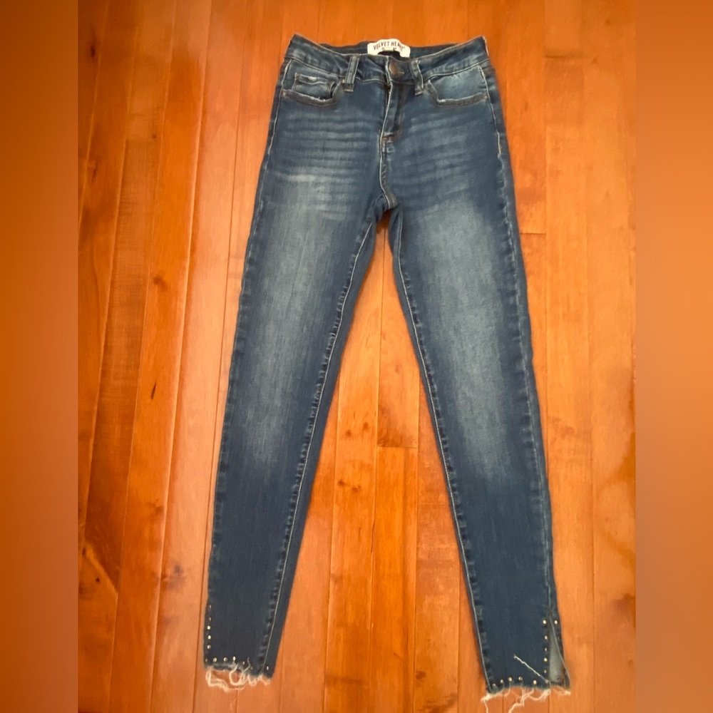 Francesca’s skinny jeans